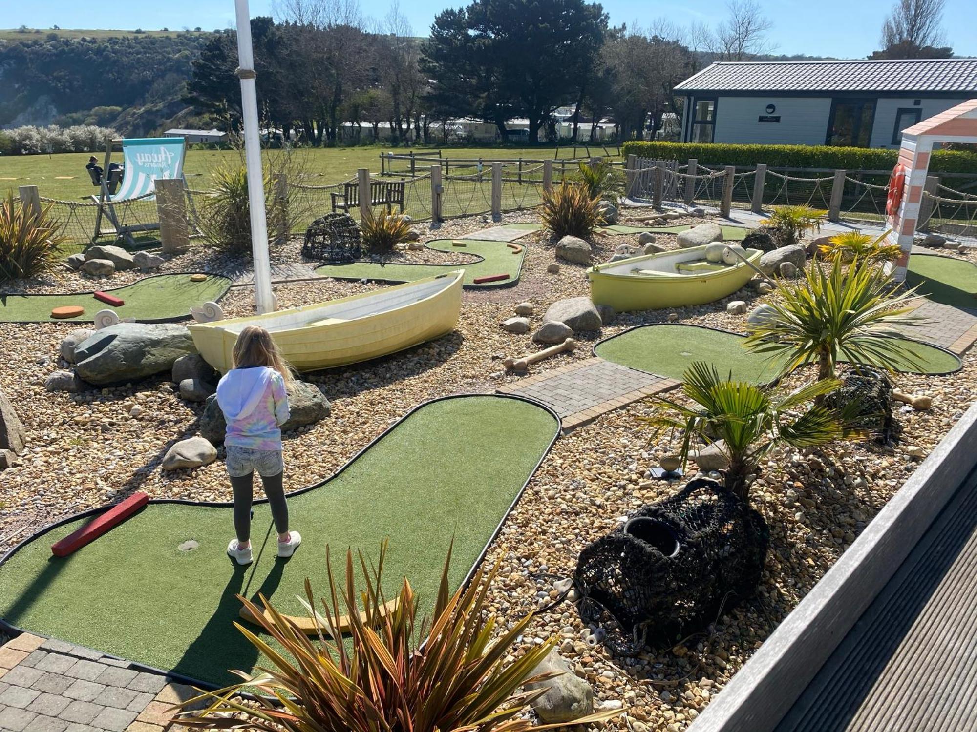 Whitecliff Bay Holiday Park - Most Popular Location Near Pools, Clubs And Beach ベンブリッジ エクステリア 写真